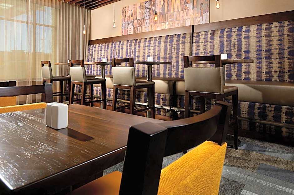 Cambria Hotel Phoenix Chandler - Fashion Center