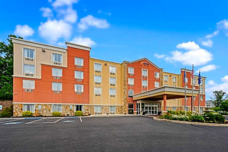 Comfort Suites Near Gettysburg Battlefield Visitor Center