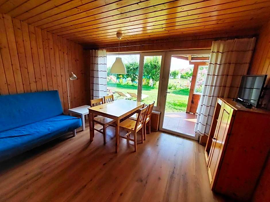 Domki Letniskowe Pod Orzechem Dziwnówek-Wrzosowo