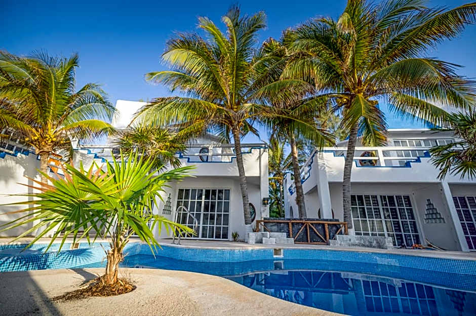 Casa Cenote Hotel