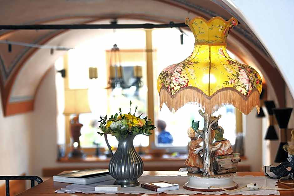 Hiša Linhart, Hotel & Restaurant