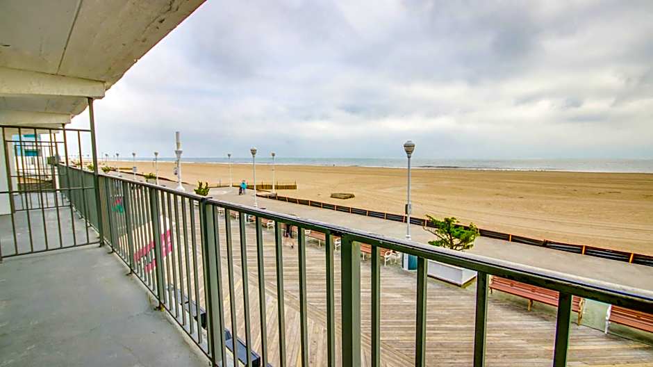 Rideau Oceanfront Motel