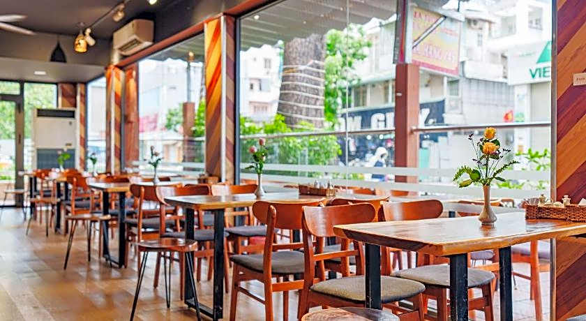 T78 Hotel (Managed by Nha khach T78)