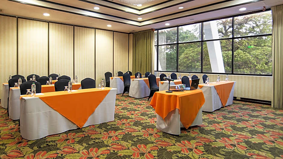 Delta Hotels by Marriott San Jose Aurola