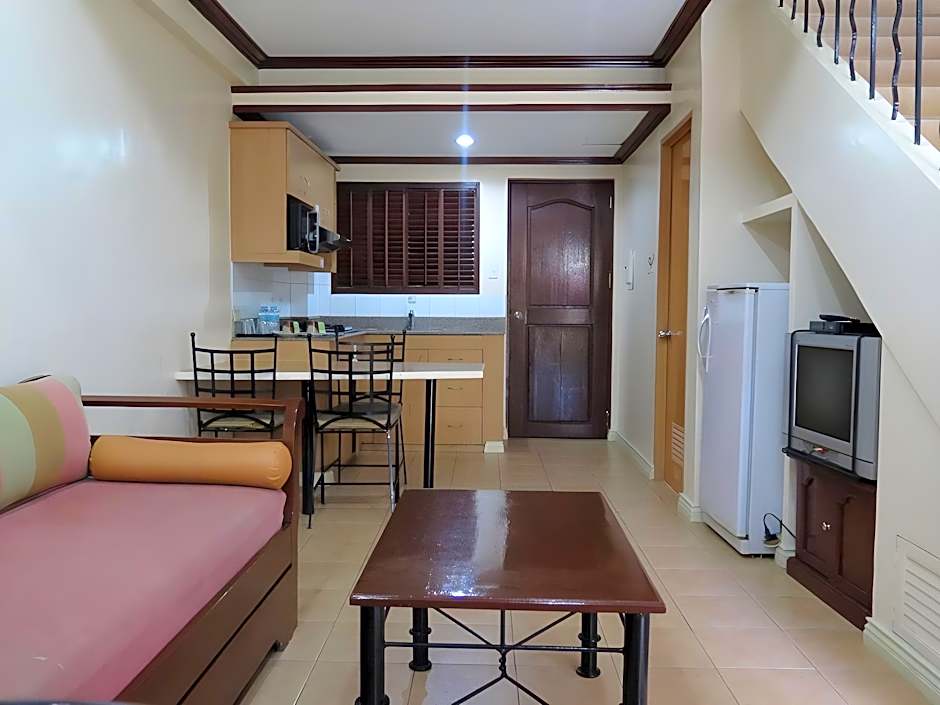 Crown Regency Residences Davao Hotel