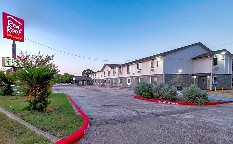 Red Roof PLUS Huntsville