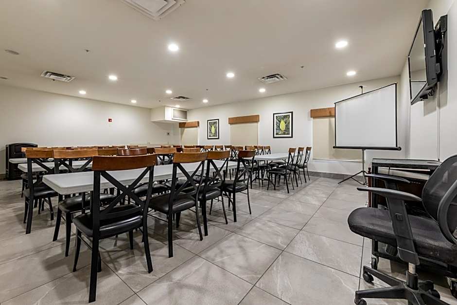 Ramada Limited Golden