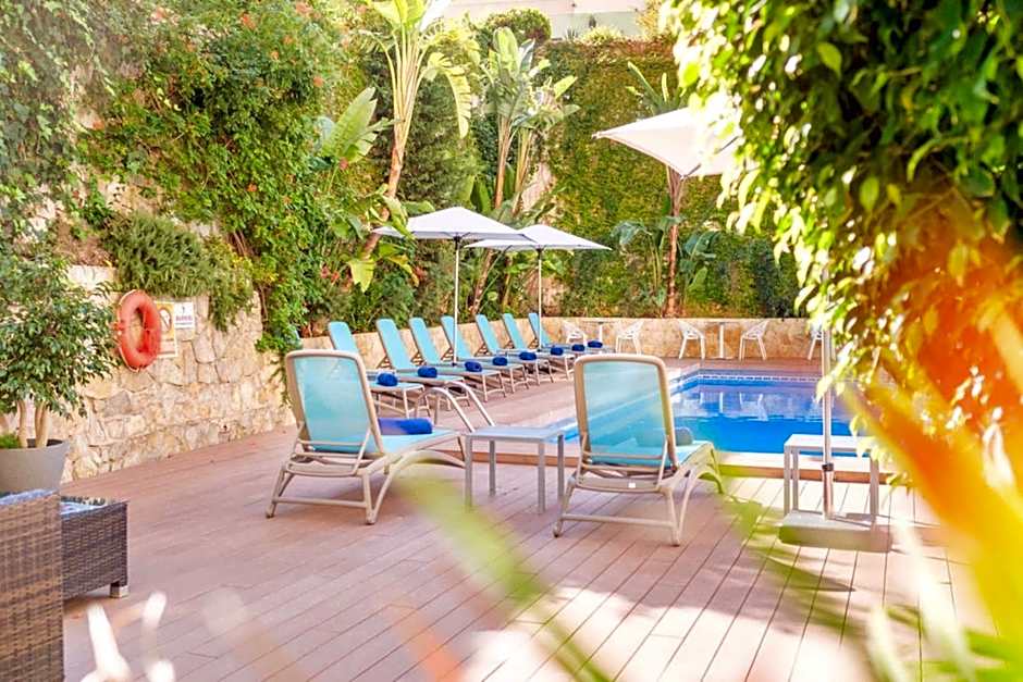 Hotel Agua Beach