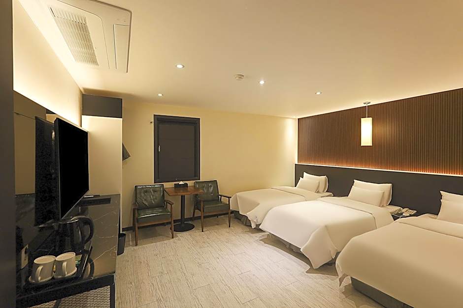 Gongju Ink Hotel