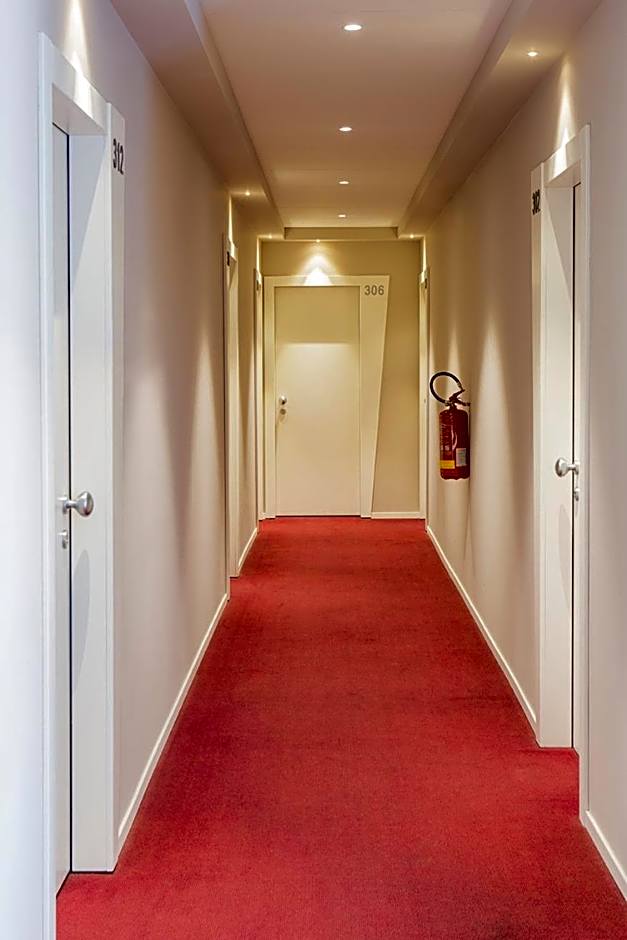 Hotel Pacific