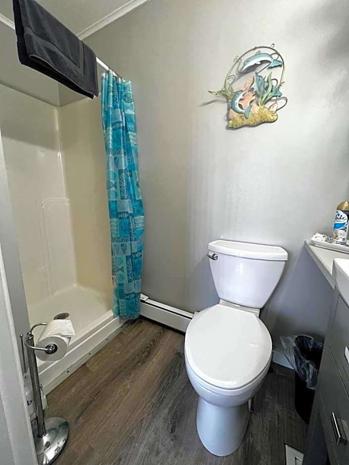 Claddagh Motel & Suites