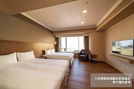 Deluxe Quadruple Room