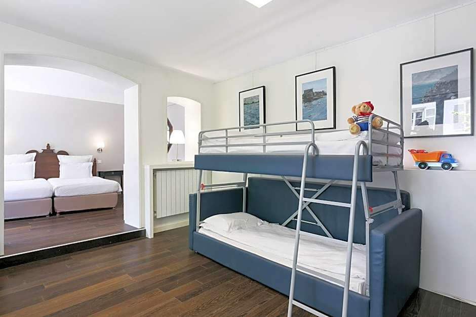 Hôtel de l'Europe by HappyCulture