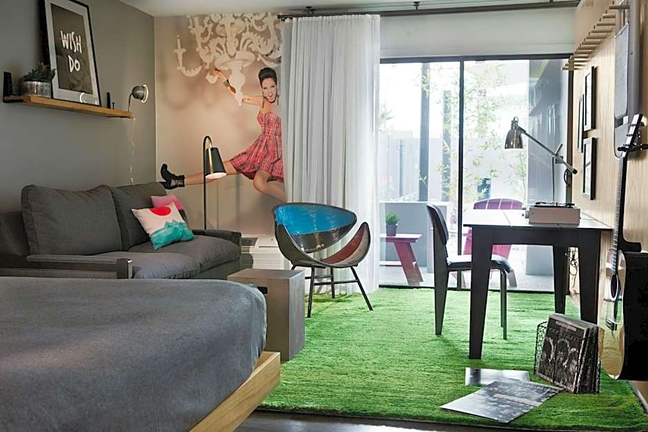 Moxy by Marriott Phoenix Tempe/ASU Area