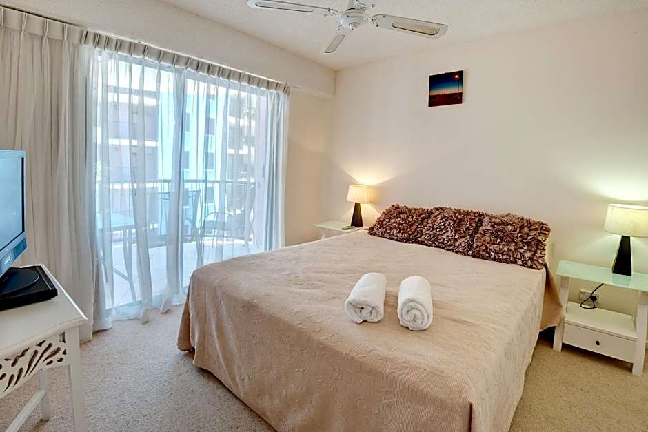 Photo 1 of 7 of 1 Bedroom Apartment