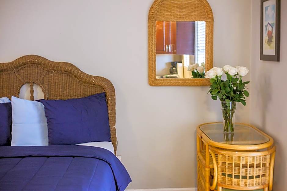 Riptide Oceanfront Hotel