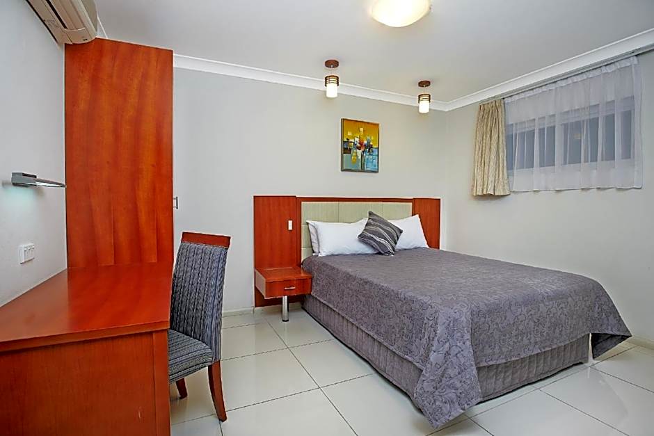 Comfort Inn & Suites Burwood