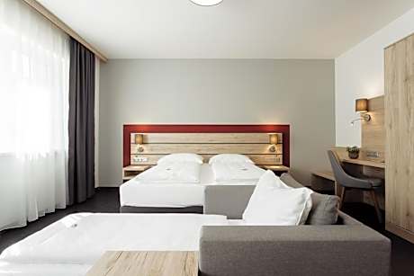 Standard Triple Studio