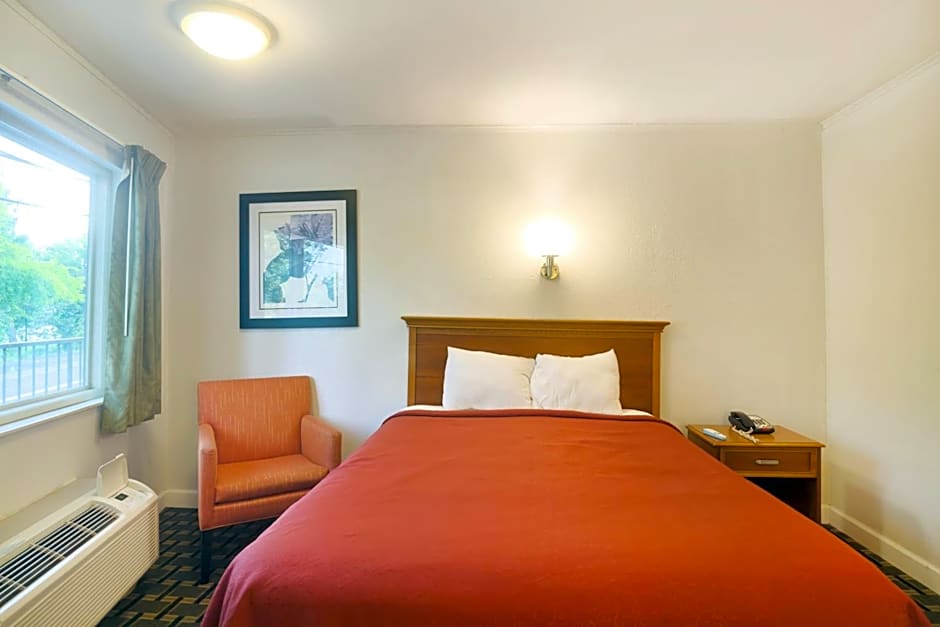 Tennessee Mountain Lodge Riverside by OYO