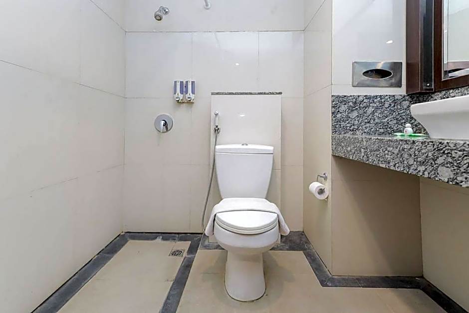 Urbanview Hotel Taman Suci Denpasar Bali
