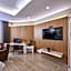 Aura Business Hotel