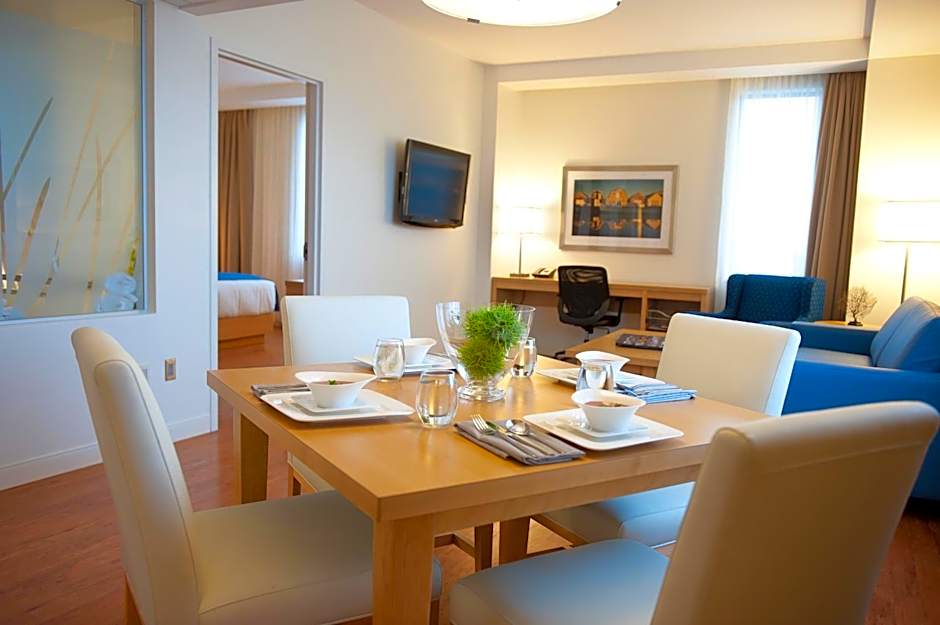 The Holman Grand Hotel