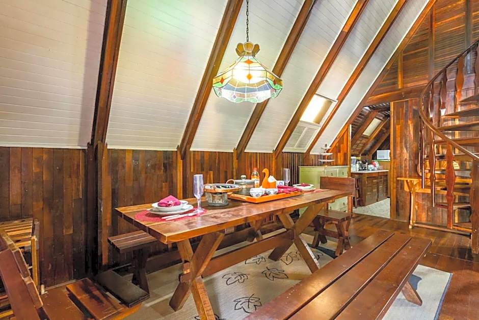 Chalé inteiro completo a 5 min a pé do Capivari - Campos do Jordão