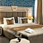 Hotel Deluxe