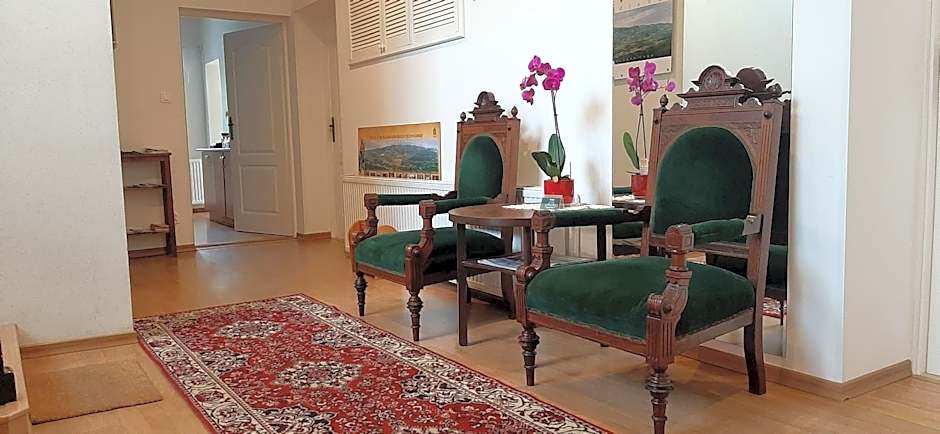 Dworek pod świerkami