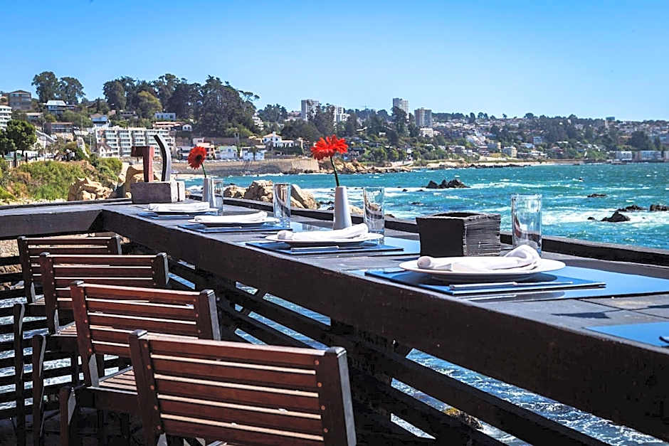 Radisson Blu Acqua Hotel & Spa Concon
