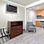 Le Blanc Inn & Suites