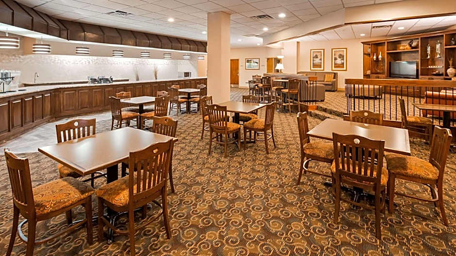 Best Western Crossroads Of The Bluffs