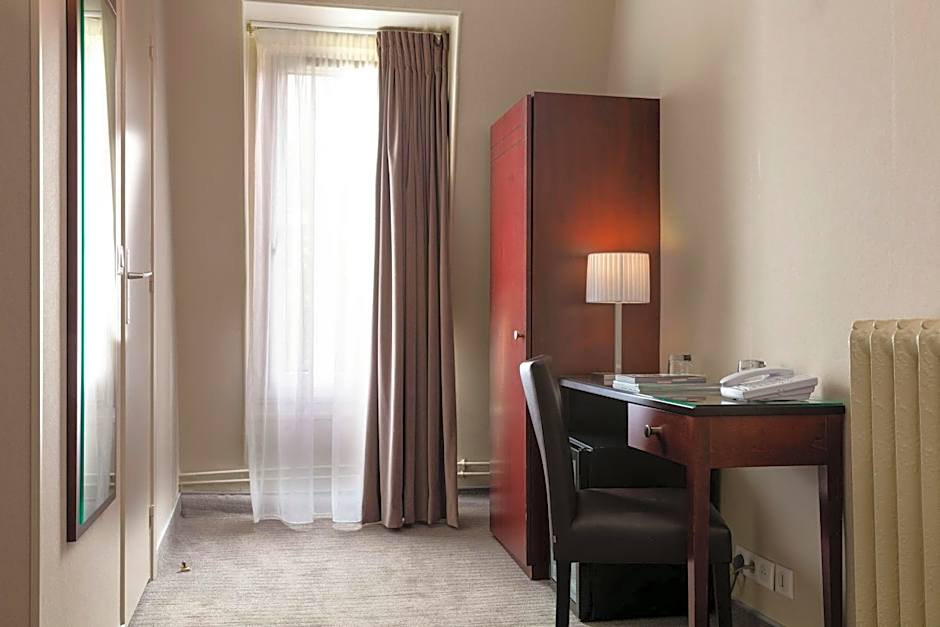 Hotel Saint Cyr Etoile