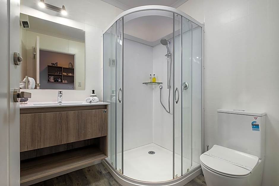 Two Tree Motel & Lodge