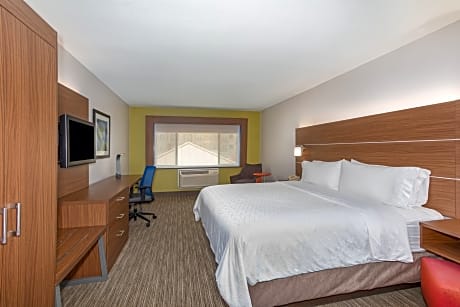 KING SUITE NONSMOKING