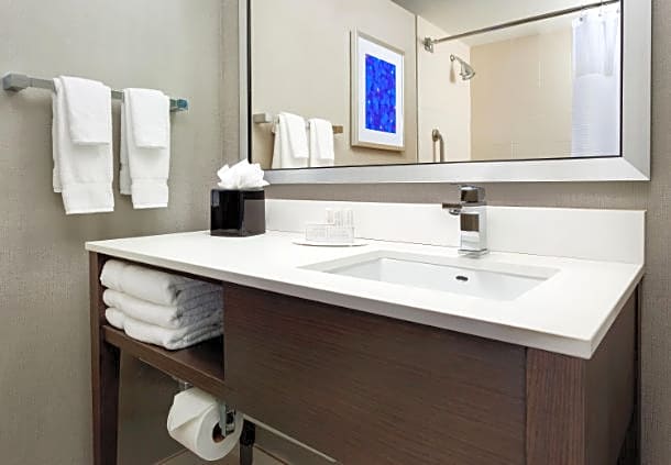 Courtyard by Marriott Boston Cambridge