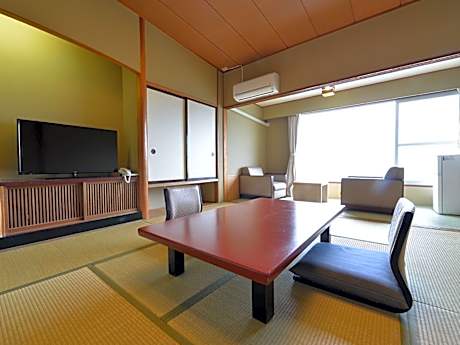 Japanese-Style Room
