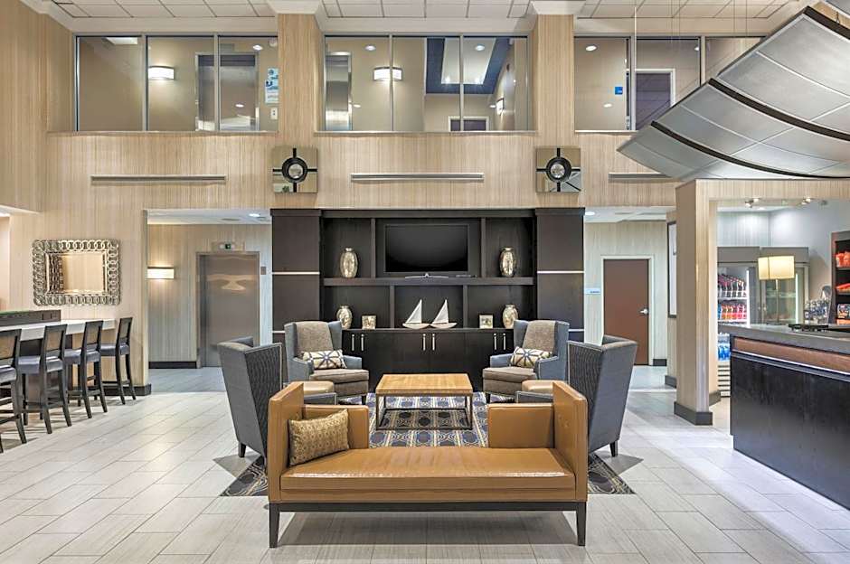 Holiday Inn Express & Suites Laurel Lakes By IHG