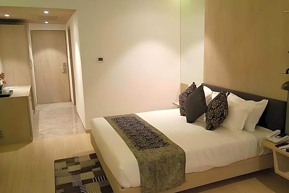 Hotel Tuli International