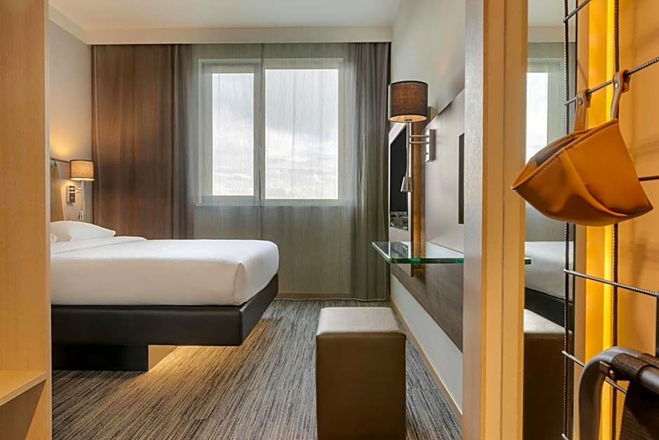 Moxy by Marriott Milan Malpensa Airport