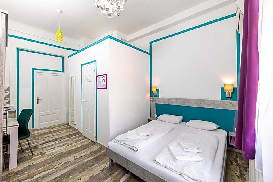 Amber Terrace Studios Downtown