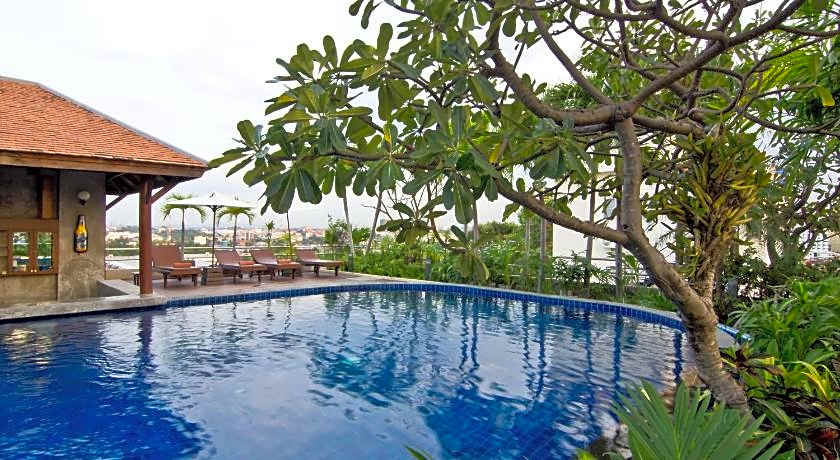 Sunshine Vista Hotel