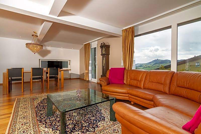 Hotel Swiss Views