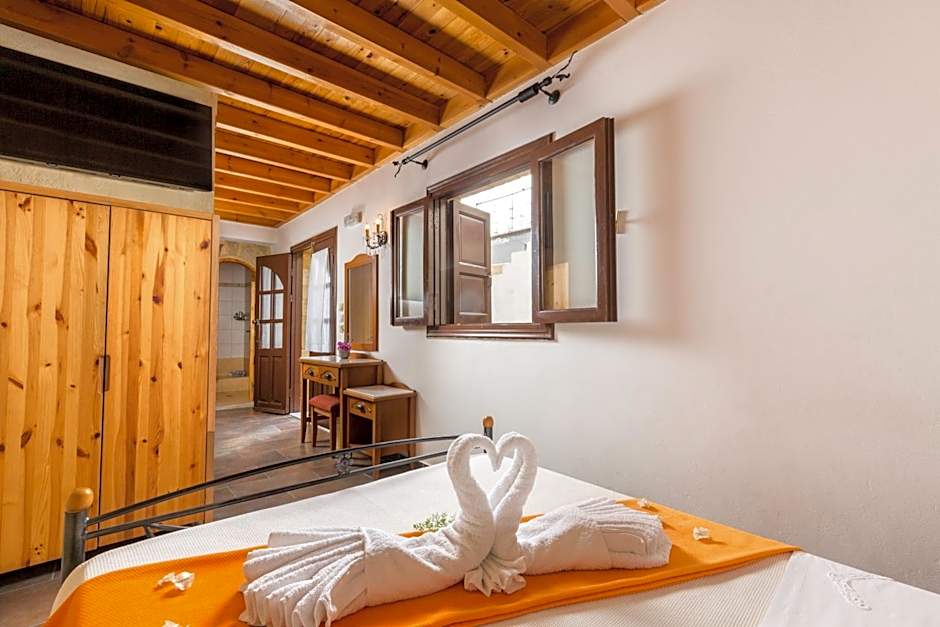 Camelot Traditional & Classic Hotel