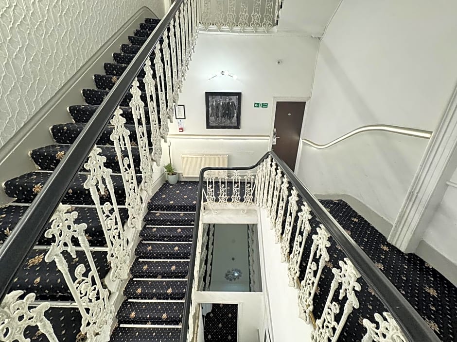 The Chapter - Hyde Park Hotel