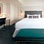 The Kelly Birmingham, Tapestry Collection By Hilton