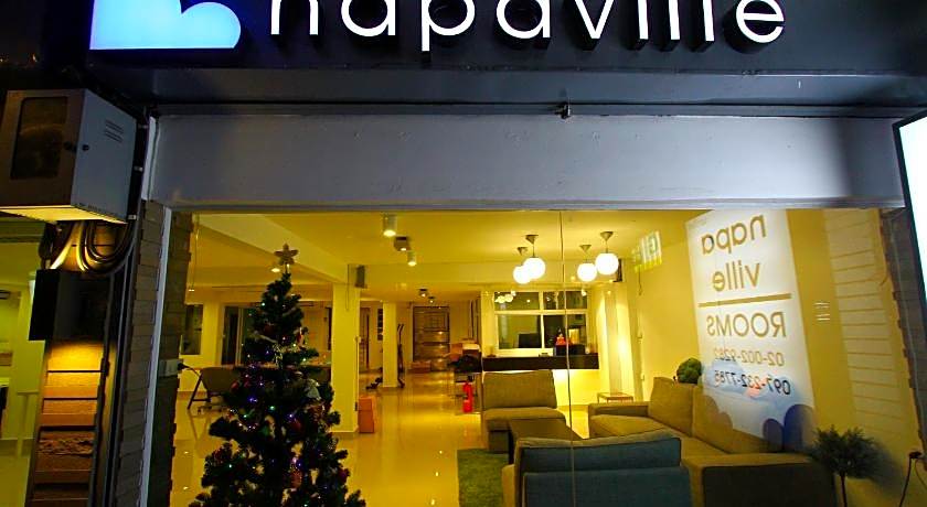 Napaville Huai Khwang Hostel
