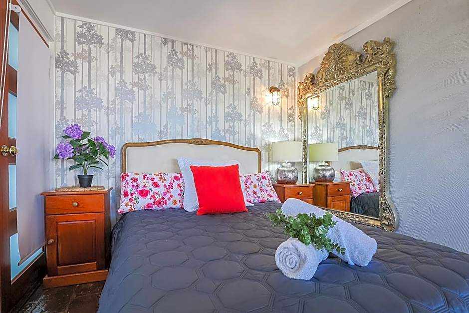 1770 Sovereign Lodge Retreat