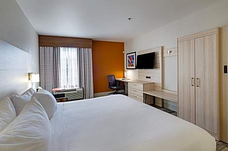 Leisure King Bed