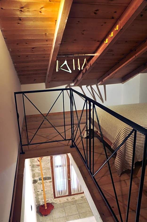 Limni Stone Apartments